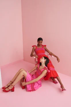 Celia B Dresses><noscript><img width=